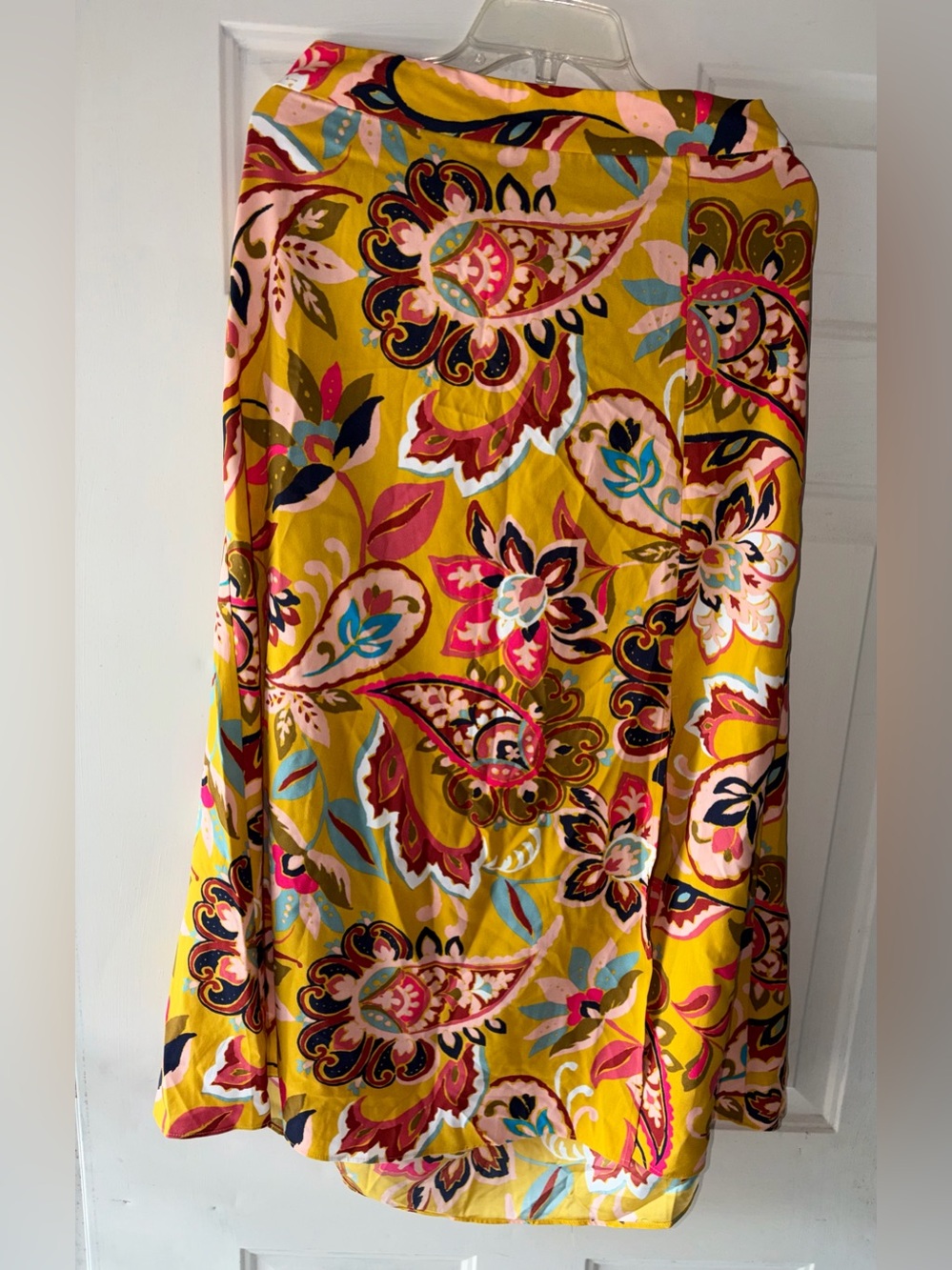 LOFT  Skirt w/ Front Slit - Large